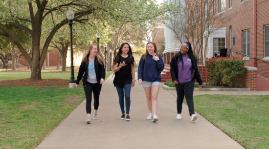 University of Mary Hardin Baylor students walking